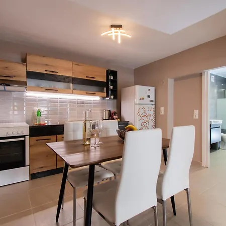 Avli نيوس مارماراس
