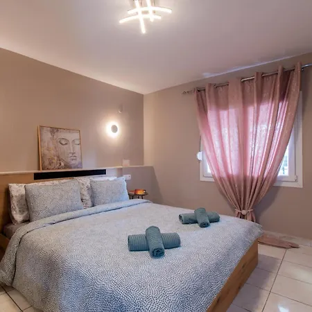 Avli نيوس مارماراس