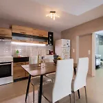 Avli نيوس مارماراس