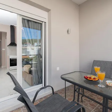 Avli Apartamento