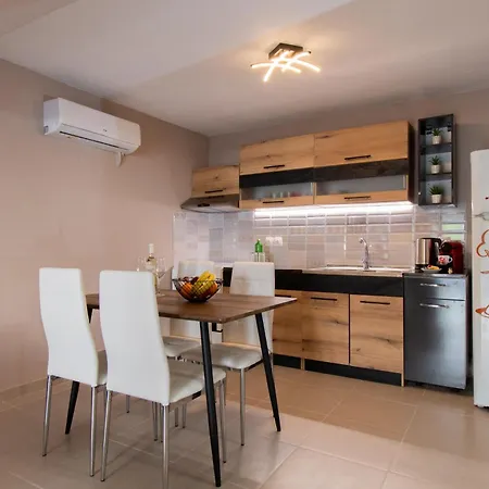 Apartment Avli Néos Marmarás