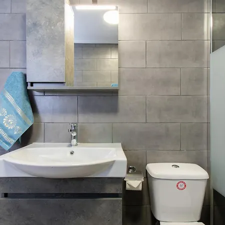 Apartment Avli *