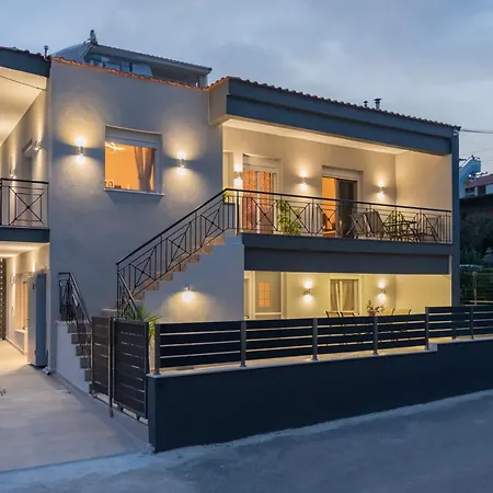 Avli Néos Marmarás