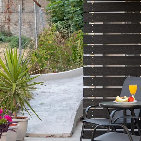 Avli Apartamento Néos Marmarás